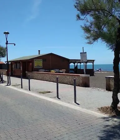 Nuovo 20mt Dal Mare, Vicino Al Centro Апартаменты
