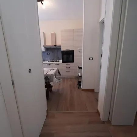 Nuovo 20mt Dal Mare, Vicino Al Centro *